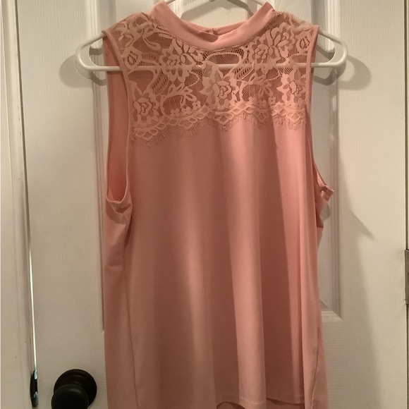 Sleeveless top light pink size - Picture 2 of 4